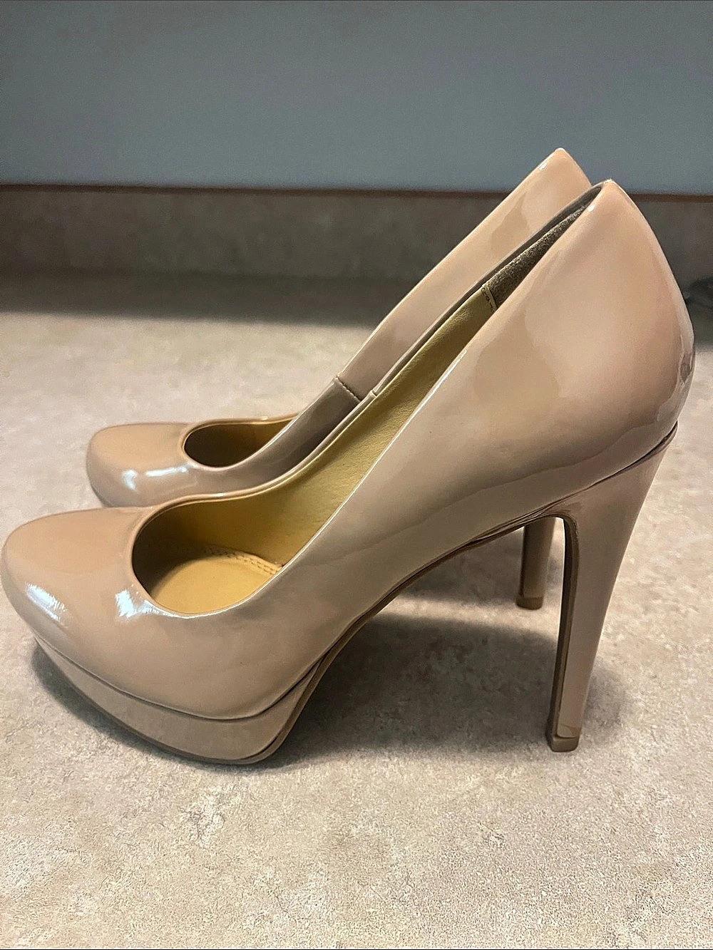 Chinese Laundry Wow Platform Pump Patent Heels in Beige